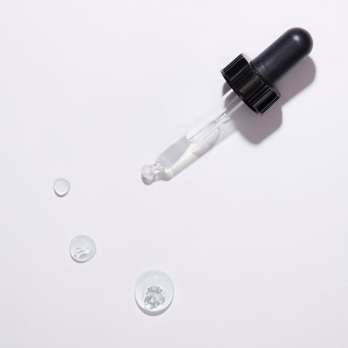 Texture image for Medik8 Intelligent Retinol 3TR vitamin A serum, available from Epios Skin Australia.